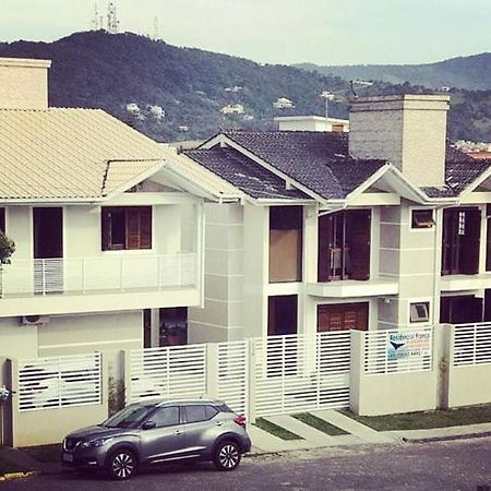 Апартаменты Residencial Franca Гаропаба Экстерьер фото